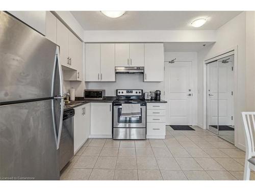 519-2486 Old Bronte Road, Oakville, ON - Indoor Photo Showing Kitchen