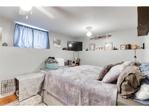 3-46 Martin Street, Thorold, ON - Indoor Photo Showing Bedroom