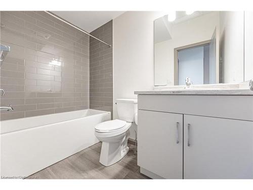 2A-36 Grant Avenue, Hamilton, ON - Indoor Photo Showing Bathroom