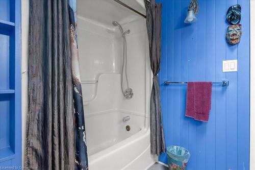 7662 Birch Drive, Washago, ON - Indoor Photo Showing Bathroom