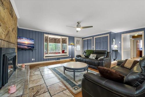 7662 Birch Drive, Washago, ON - Indoor Photo Showing Living Room With Fireplace