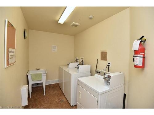 6-29 Sherman Avenue S, Hamilton, ON - Indoor Photo Showing Laundry Room