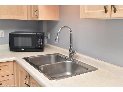 6-29 Sherman Avenue S, Hamilton, ON - Indoor Photo Showing Kitchen With Double Sink