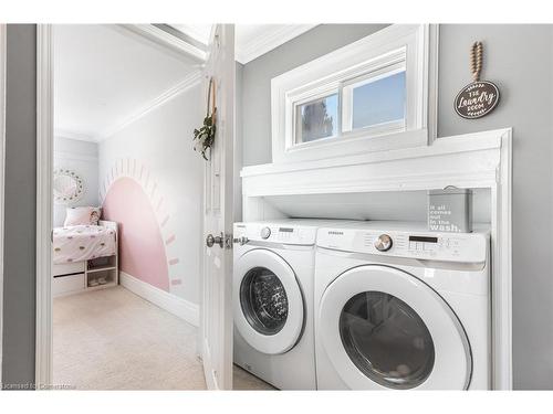 4058 Fly Road, Lincoln, ON - Indoor Photo Showing Laundry Room