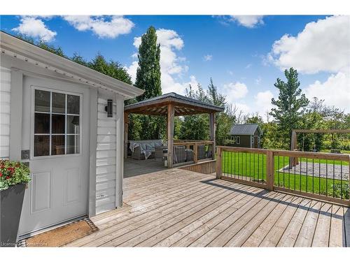 4058 Fly Road, Lincoln, ON - Outdoor With Deck Patio Veranda