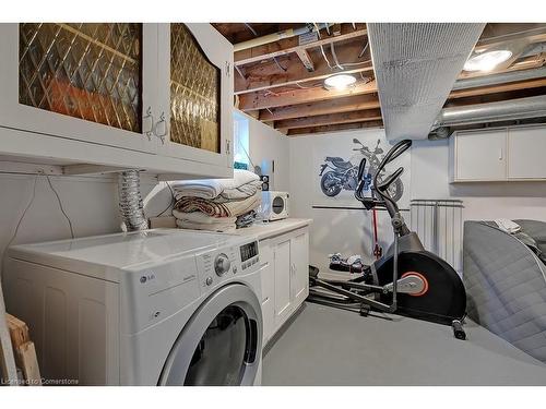 2344 Woodward Avenue, Burlington, ON - Indoor Photo Showing Laundry Room