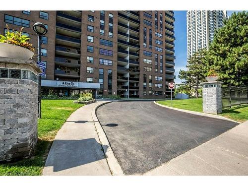 712-4 Lisa Street, Brampton, ON - Outdoor With Facade