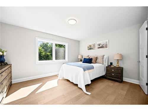 114 Colver Street W, Smithville, ON - Indoor Photo Showing Bedroom