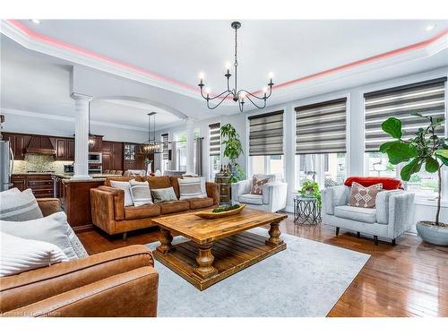 240 Cloverleaf Drive, Ancaster, ON - Indoor Photo Showing Living Room