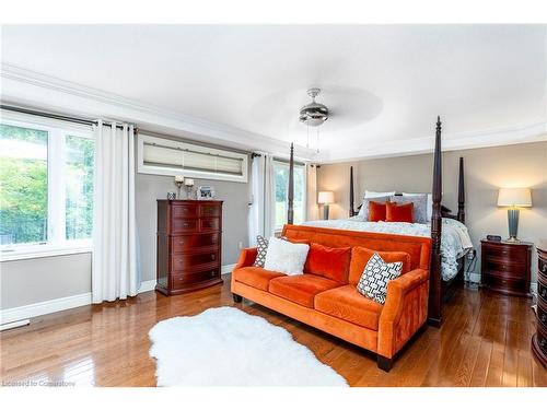 240 Cloverleaf Drive, Ancaster, ON - Indoor Photo Showing Bedroom