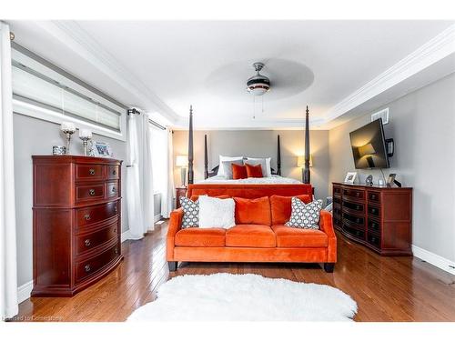 240 Cloverleaf Drive, Ancaster, ON - Indoor Photo Showing Bedroom