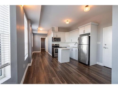 302-4 Barton Street, Hamilton, ON - Indoor Photo Showing Kitchen