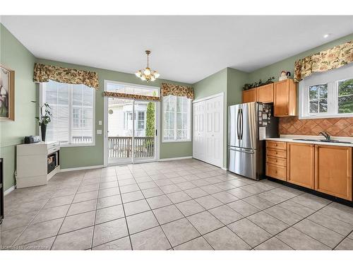 244 Silverbirch Boulevard, Mount Hope, ON - Indoor Photo Showing Kitchen