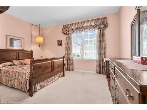 244 Silverbirch Boulevard, Mount Hope, ON - Indoor Photo Showing Bedroom