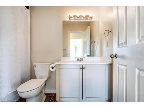 801-3000 Creekside Drive, Dundas, ON - Indoor Photo Showing Bathroom