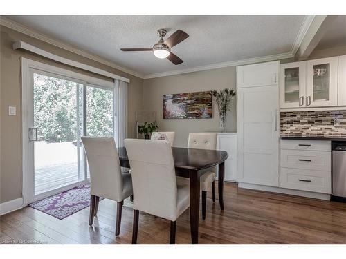 989 North Shore Boulevard W, Burlington, ON - Indoor Photo Showing Dining Room