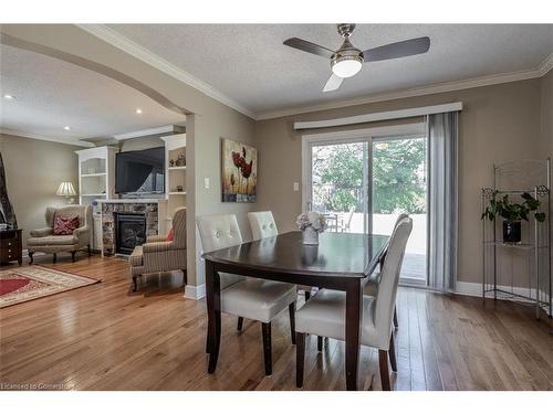 989 North Shore Boulevard W, Burlington, ON - Indoor Photo Showing Dining Room