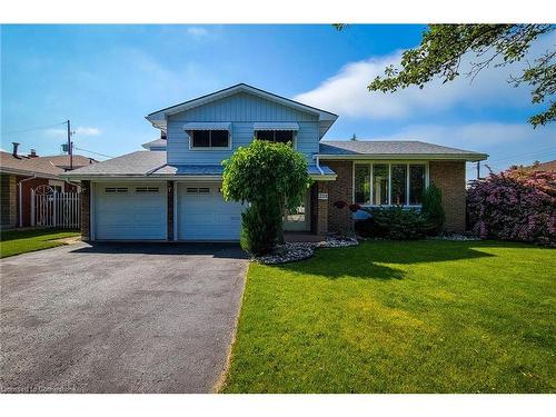 215 Montmorency Drive, Hamilton, ON - Outdoor With Facade