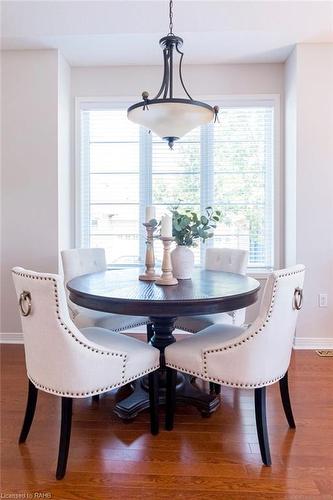 34-4400 Millcroft Park Drive, Burlington, ON - Indoor Photo Showing Dining Room