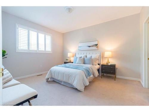 34-4400 Millcroft Park Drive, Burlington, ON - Indoor Photo Showing Bedroom