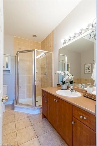 34-4400 Millcroft Park Drive, Burlington, ON - Indoor Photo Showing Bathroom