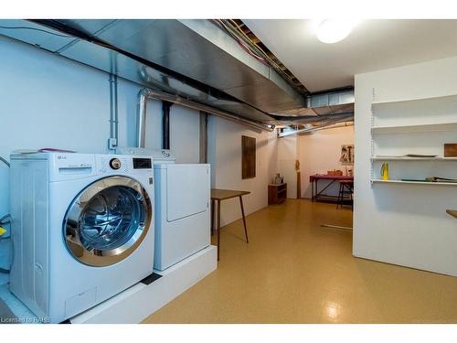 34-4400 Millcroft Park Drive, Burlington, ON - Indoor Photo Showing Laundry Room