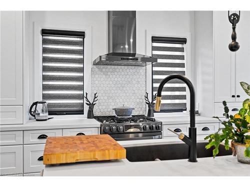 8 Stanmary Drive, St. Catharines, ON - Indoor Photo Showing Kitchen