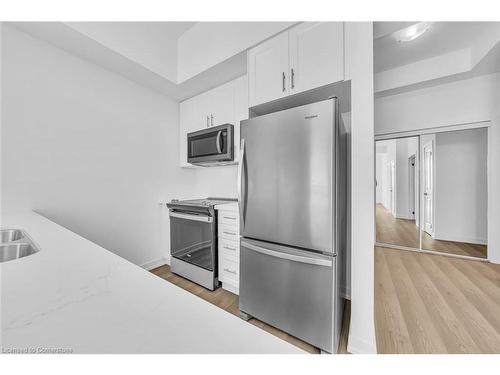 1213-450 Dundas Street E, Hamilton, ON - Indoor Photo Showing Kitchen With Double Sink