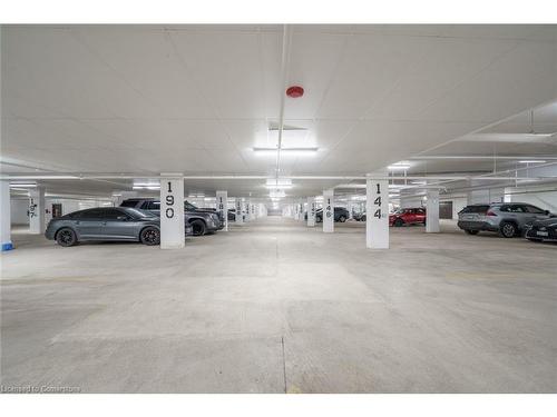 1213-450 Dundas Street E, Hamilton, ON - Indoor Photo Showing Garage