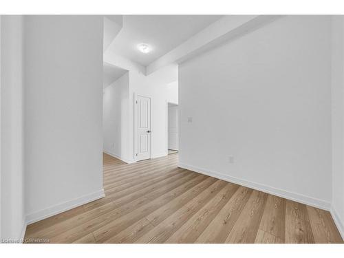 1213-450 Dundas Street E, Hamilton, ON - Indoor Photo Showing Other Room