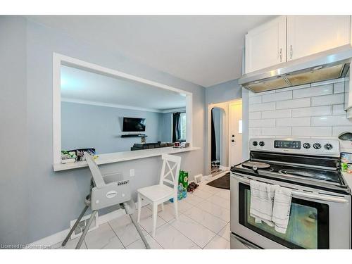 20 Collier Road N, Thorold, ON - Indoor Photo Showing Kitchen