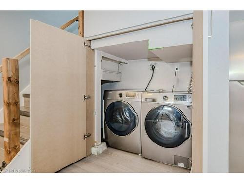 20 Collier Road N, Thorold, ON - Indoor Photo Showing Laundry Room