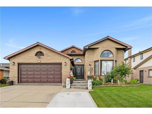 97 Old Chicopee Drive, Kitchener, ON - Outdoor With Facade