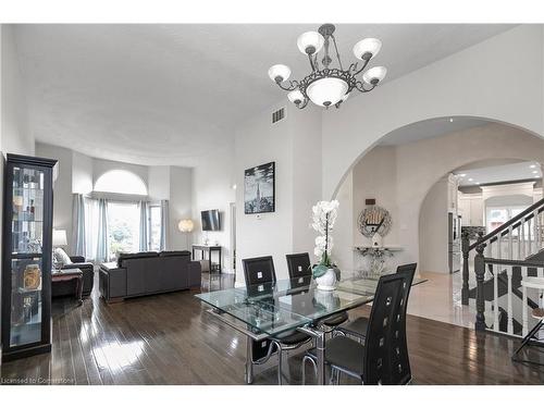 97 Old Chicopee Drive, Kitchener, ON - Indoor Photo Showing Dining Room