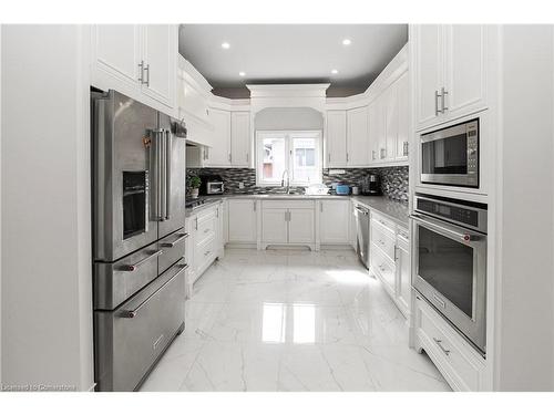 97 Old Chicopee Drive, Kitchener, ON - Indoor Photo Showing Kitchen With Stainless Steel Kitchen