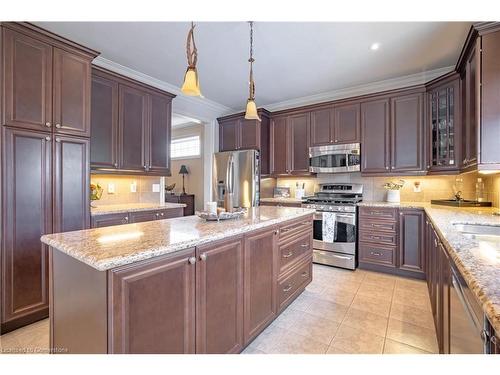 54 Las Road, Smithville, ON - Indoor Photo Showing Kitchen With Double Sink With Upgraded Kitchen