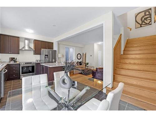 29 Basswood Crescent, Caledonia, ON - Indoor Photo Showing Kitchen