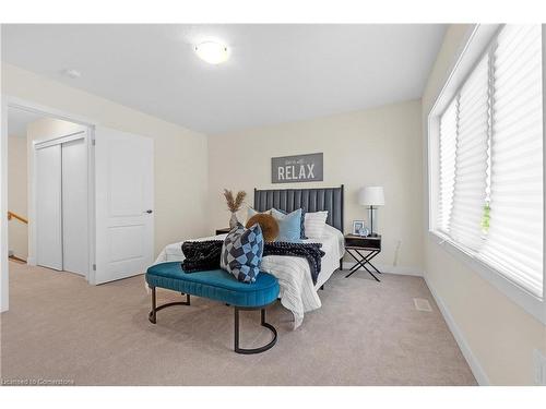 29 Basswood Crescent, Caledonia, ON - Indoor Photo Showing Bedroom