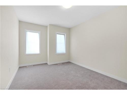 29 Basswood Crescent, Caledonia, ON - Indoor Photo Showing Other Room