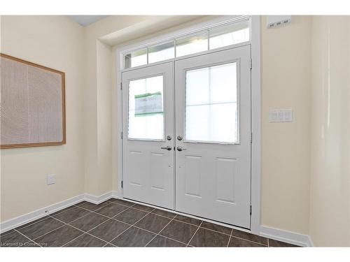 29 Basswood Crescent, Caledonia, ON - Indoor Photo Showing Other Room