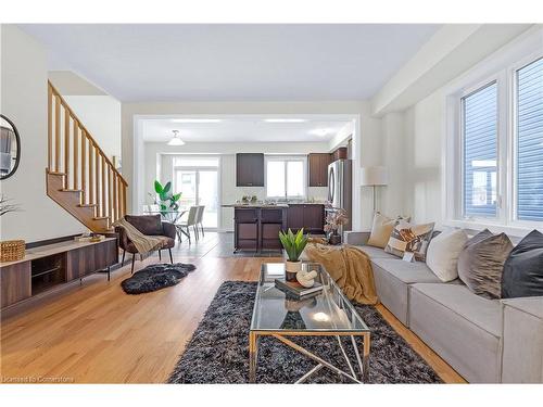 29 Basswood Crescent, Caledonia, ON - Indoor Photo Showing Living Room