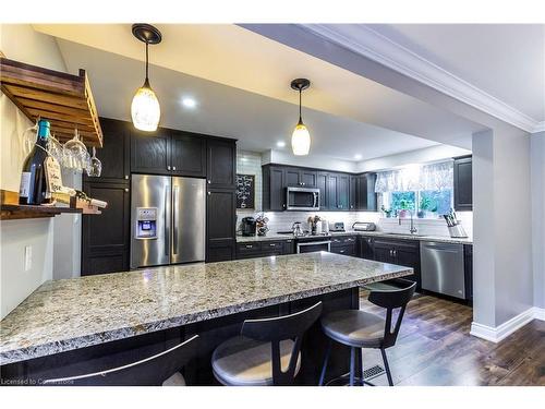 1216 Consort Crescent, Burlington, ON - Indoor Photo Showing Kitchen