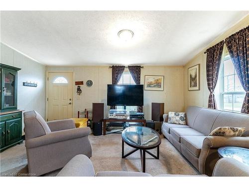 1 Forest Trail, Selkirk, ON - Indoor Photo Showing Living Room