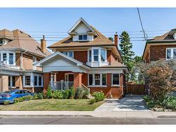 99 Balsam Avenue S Hamilton, ON L8M 3B2