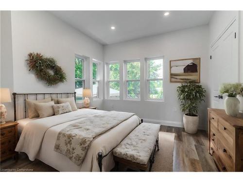 1-50 Burris Street, Hamilton, ON - Indoor Photo Showing Bedroom