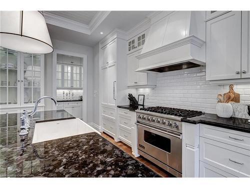 1043 Jerseyville Road W, Ancaster, ON - Indoor Photo Showing Kitchen With Upgraded Kitchen