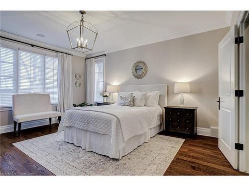 1043 Jerseyville Road W, Ancaster, ON - Indoor Photo Showing Bedroom