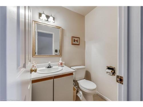 143 Briarsdale Crescent, Welland, ON - Indoor Photo Showing Bathroom