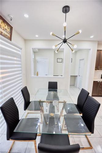 60 Fleming Crescent, Caledonia, ON - Indoor Photo Showing Dining Room