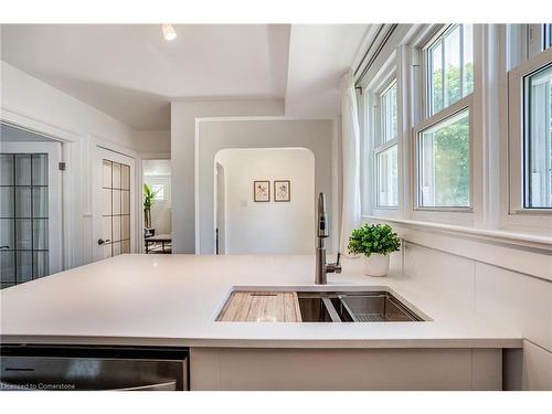 540 Niagara Street, St. Catharines, ON - Indoor Photo Showing Kitchen With Double Sink